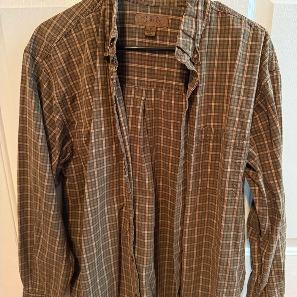 Brown Casual Button Down Shirt with Plaid Pattern